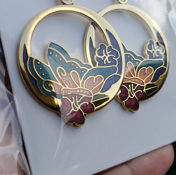Enamel butterfly red/blue flower dangle earrings - Picture 2 of 2